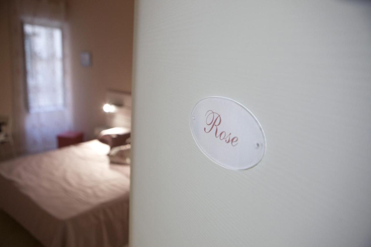 La Casa Di Alje Hotel Napoli Ngoại thất bức ảnh